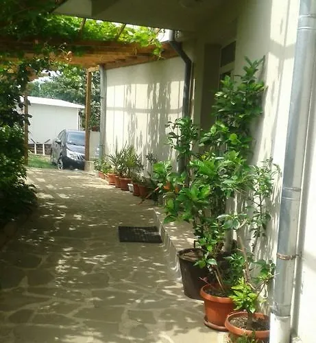 Къща за гости Prestige Синеморец